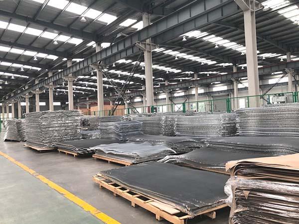 3200*1350 Nomex snijmachine met vacuümsysteem voor het snijden 2