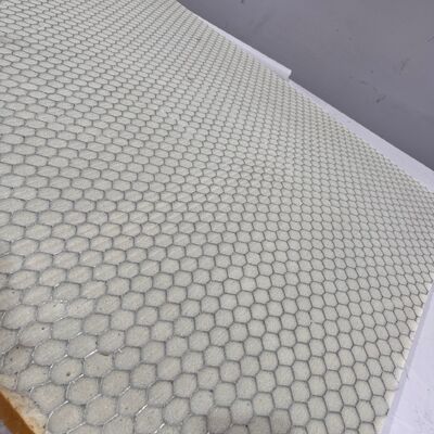 Standaardformaat 1200 * 2440 mm aluminium honingraatkern gevuld met PU-schuim