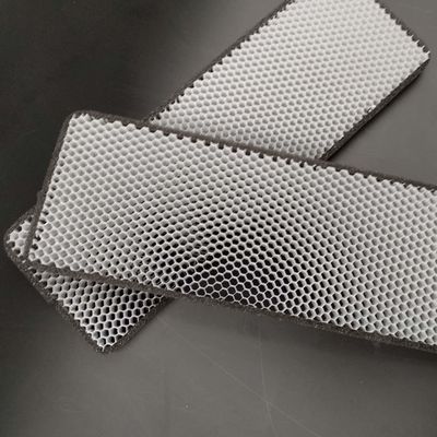 Sponge Frame Aluminium honingraat Filteroppervlak gespoten met titaniumdioxide maat aangepast