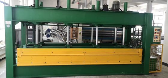 Olieverwarming Compound Hot Press Machine voor het maken van honingraat panel