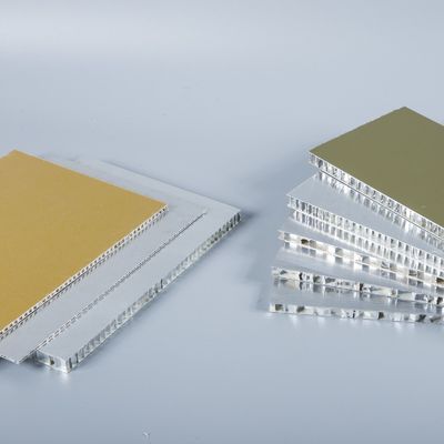 PE- en PVDF-coatingconstructie 1 2 Aluminium honingraatpanelen