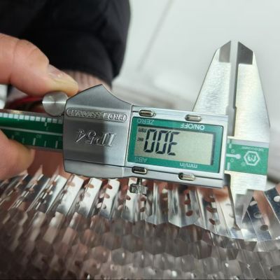 Punch Holes Slotted Aluminium Honeycomb Core Side Length 5.5mm