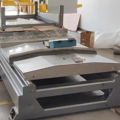 3200*1350 Nomex snijmachine met vacuümsysteem voor het snijden
