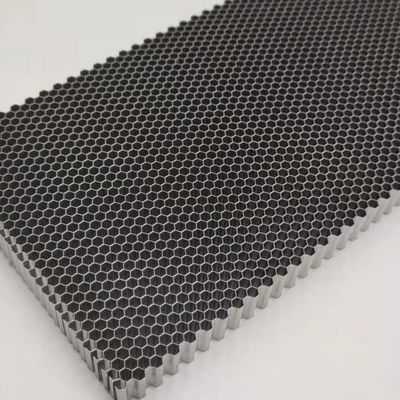 Spotsweis 8,2 mm Celgrootte Metalen roestvrij staal Honingkorf Air Straightener