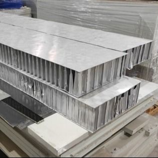 75mm Dikte Gesoldeerd Aluminium Honingraatpaneel Voor Oliedrijvende Schijf