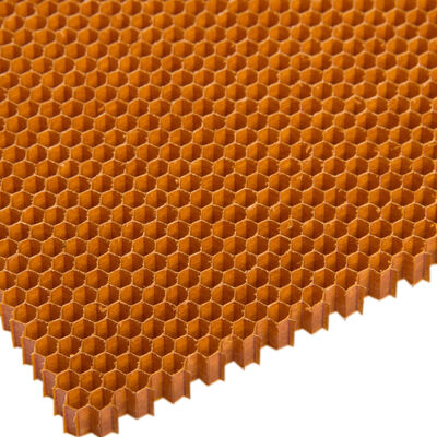 Voor de luchtvaart Nomex Honeycomb Core Material met een dichtheid van 48 kg/m3 en celgrootte van 3,2 mm voor superlichte anti-vermoeidheidstoepassingen
