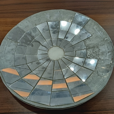 Lichtgewicht en zeer sterke aluminium honingraatpanelen worden gebruikt op zonnepanelen